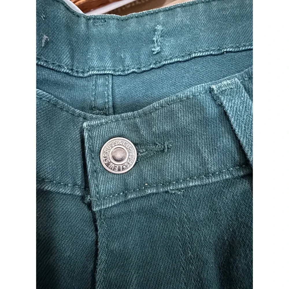 Levis levis 710